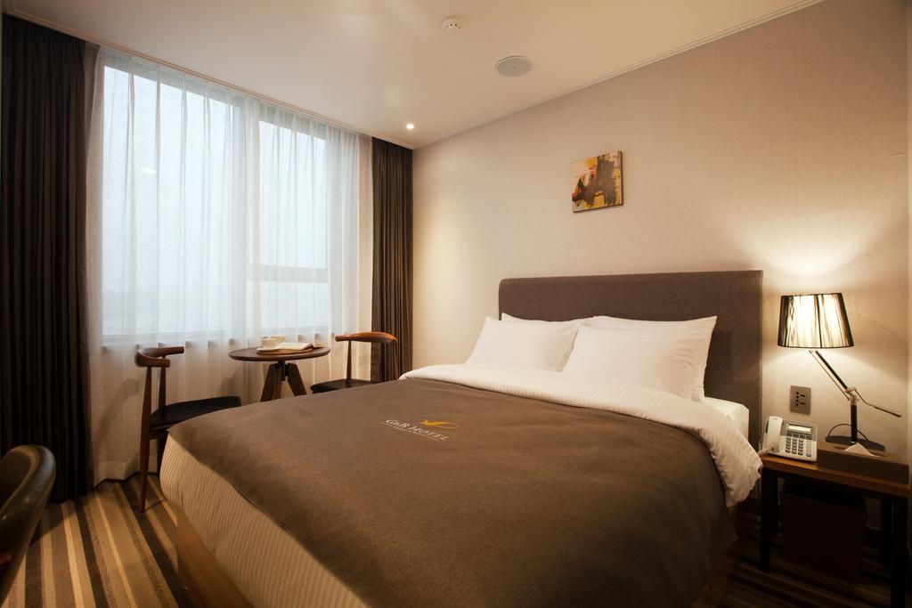 Gnb Hotel Puszan Szoba fotó